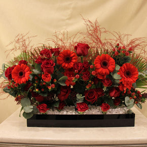 Red Roses assortment in black acrylic box