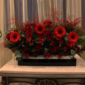 Red Roses assortment in black acrylic box