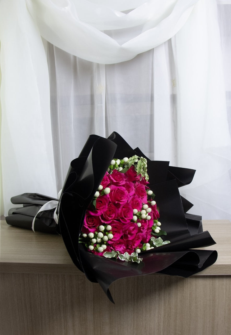 Bouquet of roses-25 fuchsia roses with 10 hypericum flowers